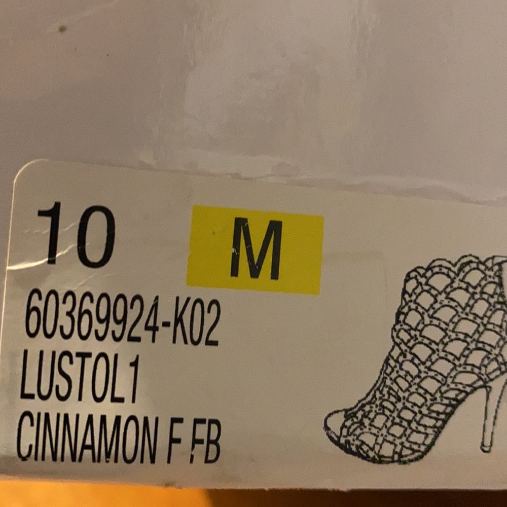 Nine West Sandals Heels Suede color Cinnamon Size 10 Women’s - Picture 6 of 6